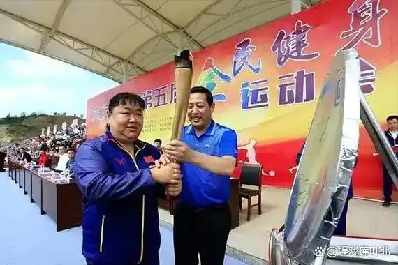 女运动员举重冠军是谁啊_举重冠军女2021_2020年举重女运动员