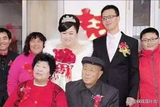 举重冠军女2021_女运动员举重冠军是谁啊_2020年举重女运动员