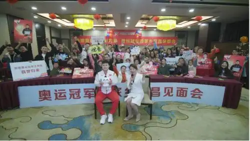 举重冠军女名字_女运动员举重冠军是谁啊_举重冠军女2021