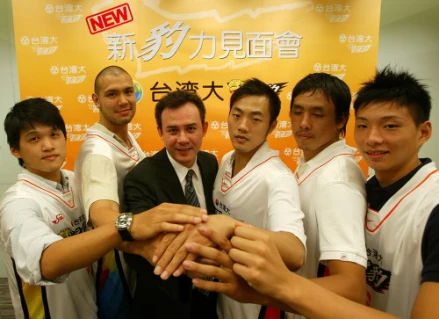 中国篮球苗子_苗人篮球队冠军队_篮球苗源