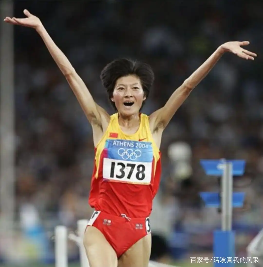东京奥运女子游泳金牌得主_东京奥运会游泳女冠军是谁_东京奥运会女子游泳团冠军