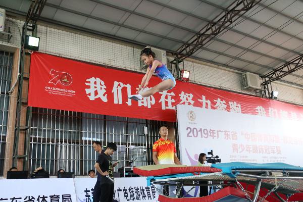 阳江游泳世界冠军_阳春游泳锦标赛冠军名单_游泳春季锦标赛