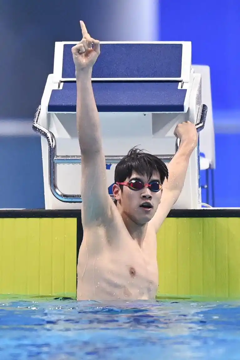杭州亚运会男子游泳冠军是谁_杭州游泳男运动员_杭州亚运会游泳比赛
