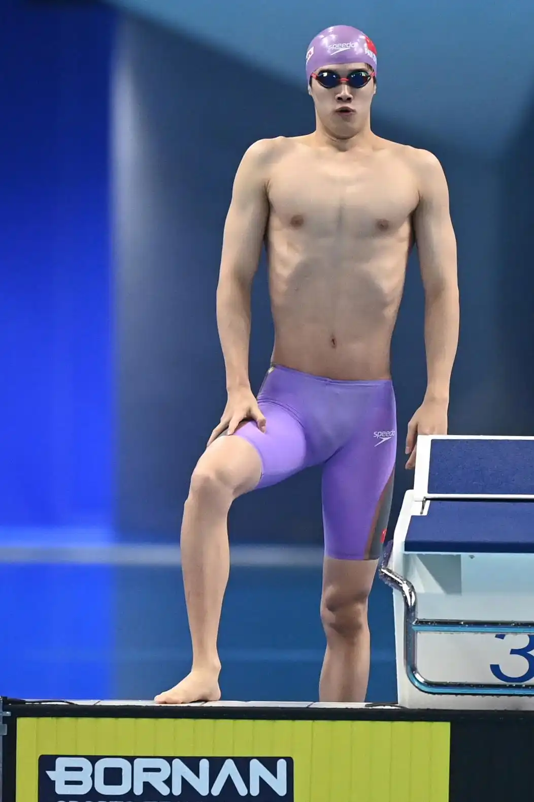杭州亚运会男子游泳冠军是谁_杭州亚运会游泳比赛_杭州游泳男运动员