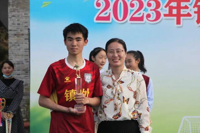 苏州2021足球_苏州足球特色学校初中_苏州市初中足球赛冠军是谁